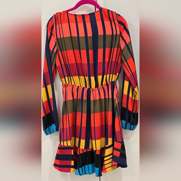 Express Color block elastic waist ruffle wrap style Dress SZ: XS - Picture 2 of 5